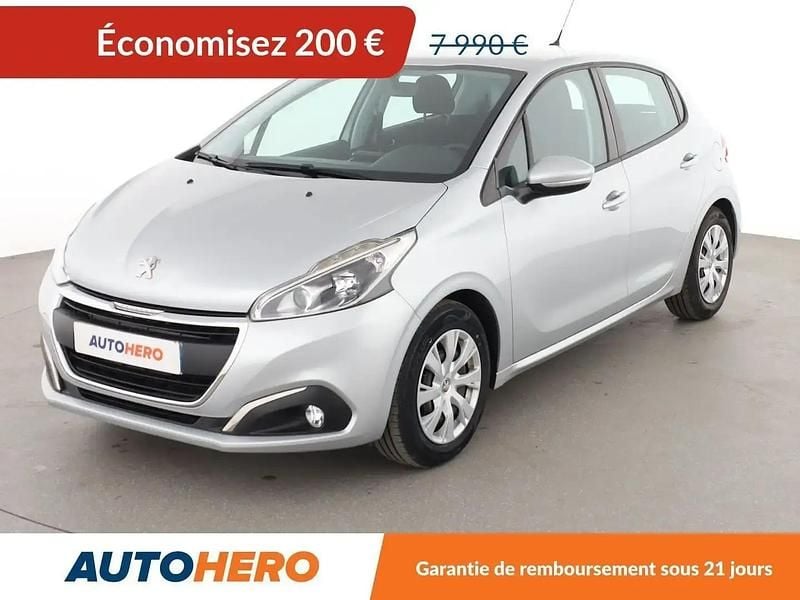 Gris Occasion 2017 Peugeot 208 Active Citadine | 7 790 € (Bon prix) - Image 1/2