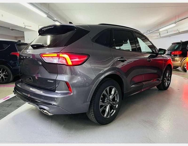 Occasion Ford Kuga Business Edition 193 ch (141 kW) 2023 Gris SUV