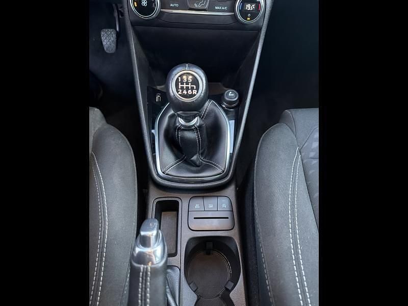 Occasion Ford Fiesta Titanium 100 ch (73 kW) 2019 Gris lunaire Berline