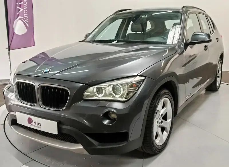 Gris Utilisé 2013 BMW X1 SUV | 13 499 € (Prix juste) - Image 1/4