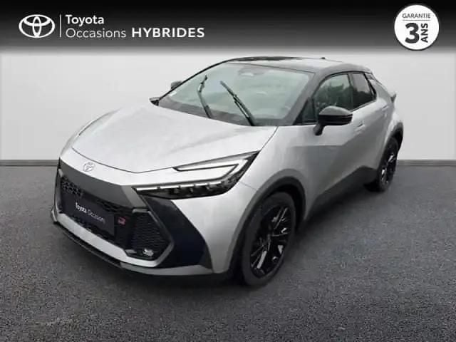 Gris minéral métallisé biton Occasion 2024 Toyota C-HR Sport SUV | 39 990 € (Prix cher) - Image 1/4