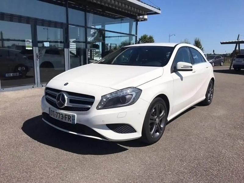 Blanc Occasion 2015 Mercedes A200 Berline | 15 990 € (Prix juste) - Image 1/4