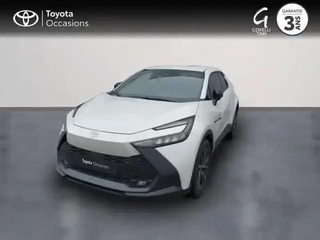 Blanc Utilisé 2025 Toyota C-HR Design SUV | 36 300 € - Image 1/4