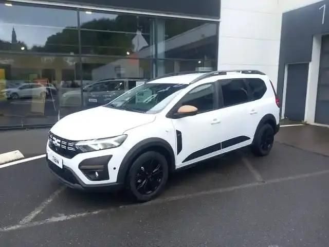 Blanc glacier Nouvelle 2025 Dacia Jogger Monospace | 26 990 € - Image 1/4