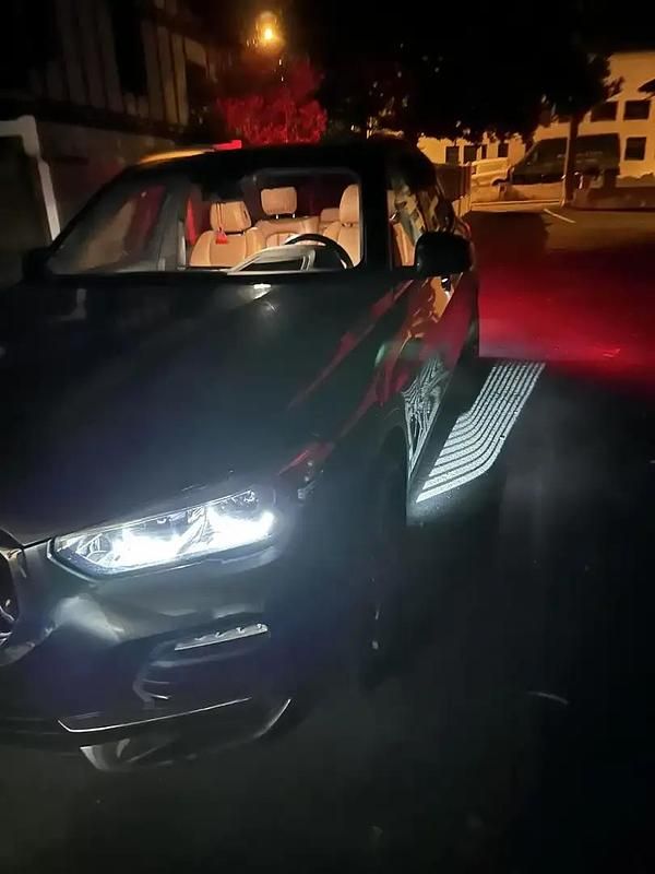 Gris Utilisé 2020 BMW X5 xLine SUV | 47 000 € (Prix juste) - Image 1/4