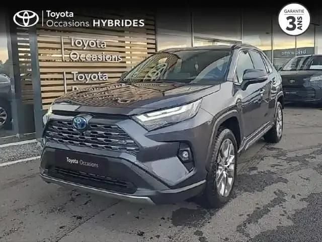 Blanc Occasion 2023 Toyota RAV4 Hybrid Lounge SUV | 37 990 € (Prix juste) - Image 1/4