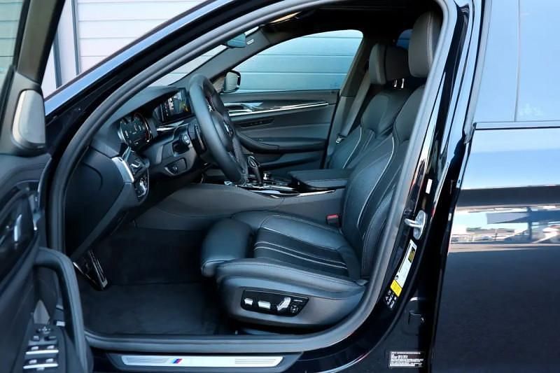 Utilisé 2018 BMW M550 Comfort Edition Berline | 45 100 € - Image 1/4