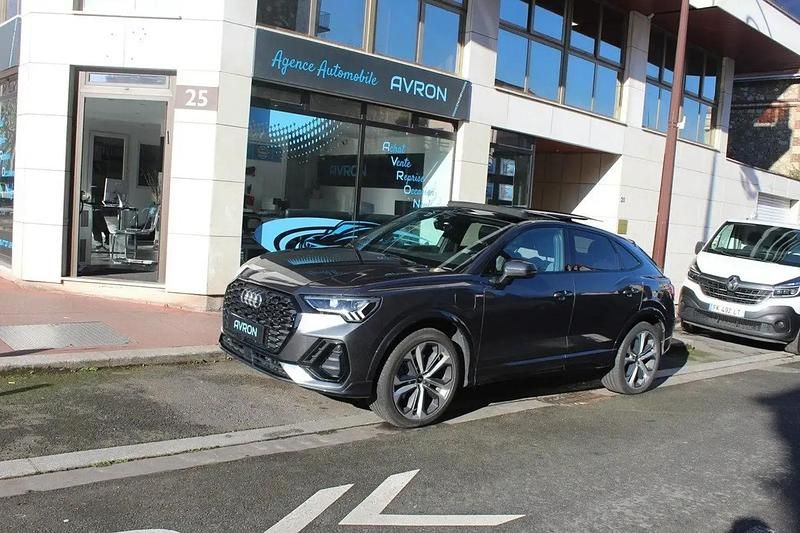 Gris Utilisé 2021 Audi Q3 S-Line SUV | 36 990 € (Prix cher) - Image 1/4