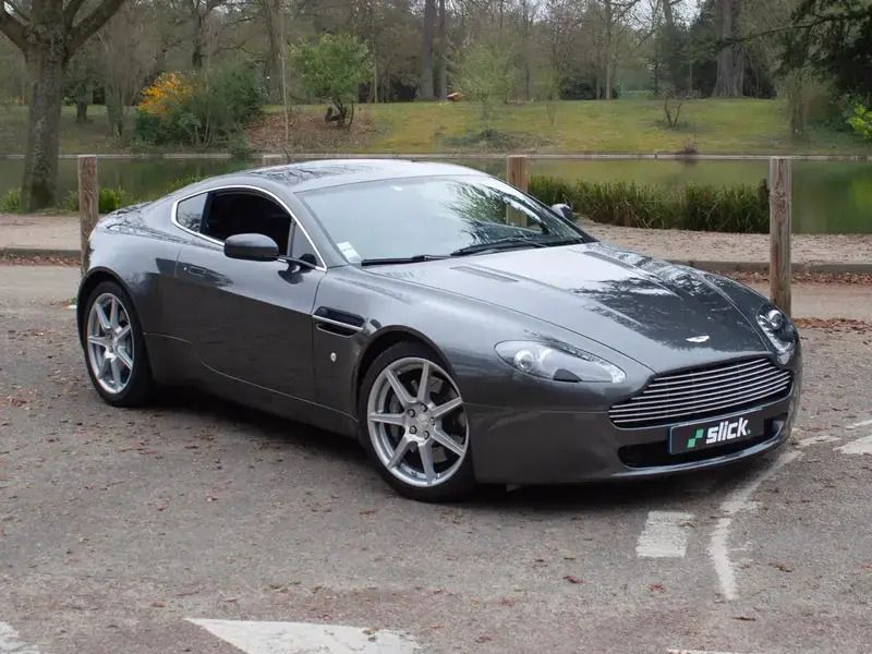 Gris Utilisé 2007 Aston Martin V8 Vantage Coupé | 52 900 € - Image 1/4