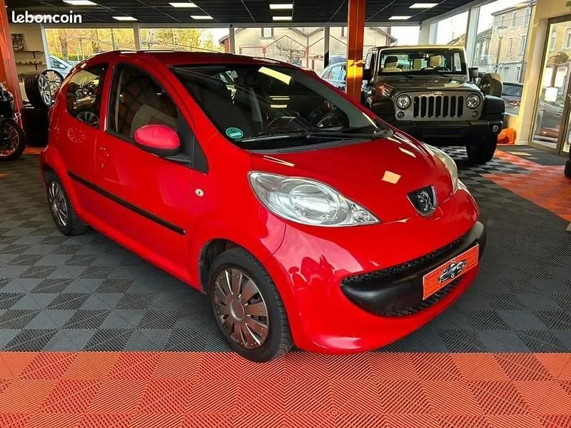 Occasion 2006 Peugeot 107 Citadine | 2 990 € (Prix juste) - Image 1/4