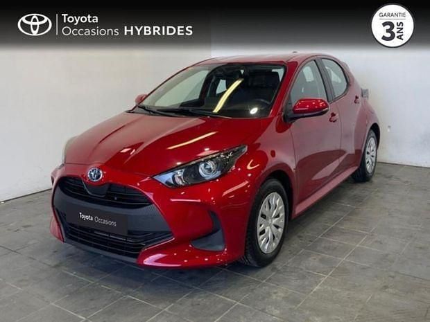 Rouge Utilisé 2022 Toyota Yaris Hybrid | 18 490 € (Super prix) - Image 1/4