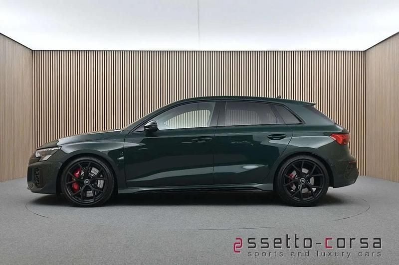 Gris Utilisé 2023 Audi RS3 Sportback Sport Citadine | 59 384 € (Super prix) - Image 1/4