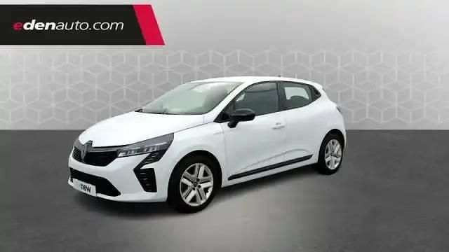 Blanc Utilisé 2024 Renault Clio V Evolution Berline | 16 290 € (Prix juste) - Image 1/4