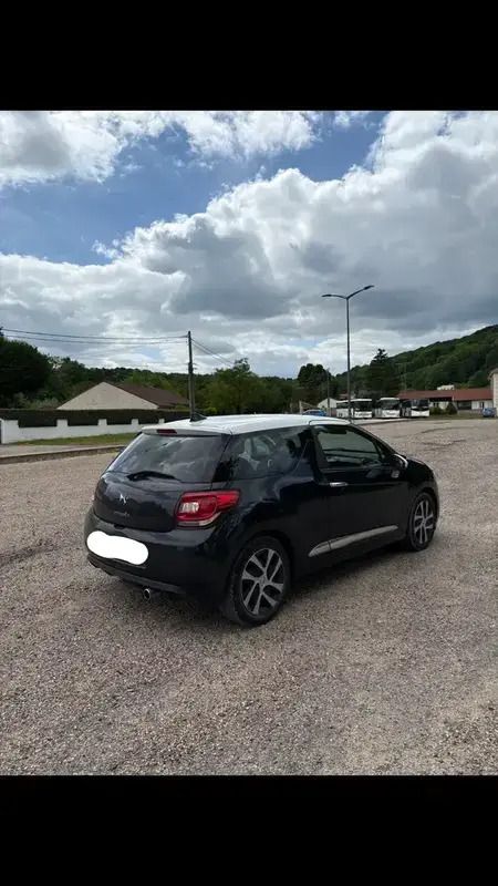 Image 2/4