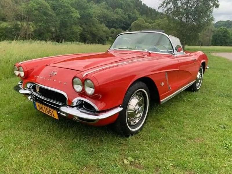 Rouge Occasion 1962 Chevrolet Corvette C1 Cabriolet | 68 700 € - Image 1/4