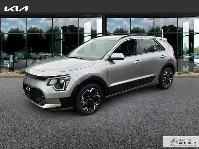 Gris comete Utilisé 2024 Kia e-Niro 2 SUV | 30 890 € (Prix juste) - Image 1/4