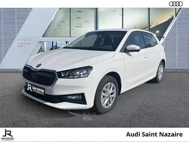 Blanc Occasion 2025 Skoda Fabia Selection Berline | 20 799 € (Prix cher) - Image 1/4