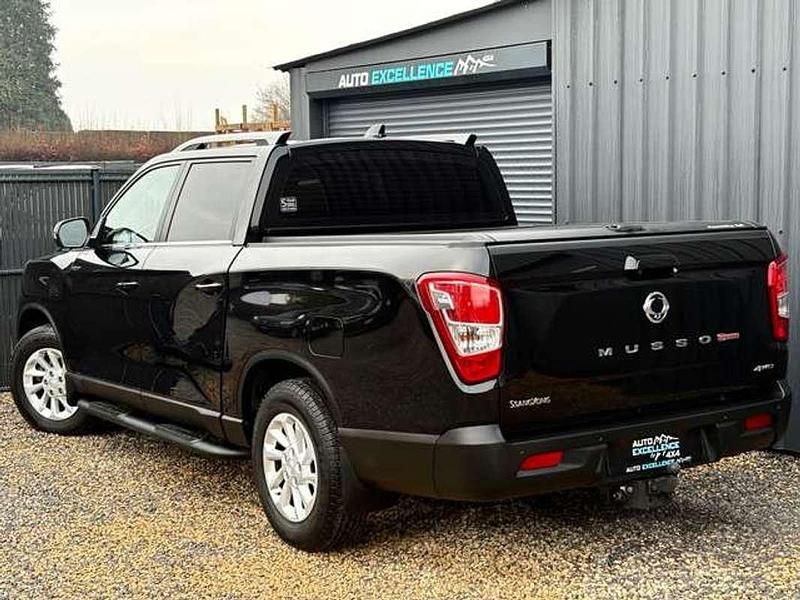 Occasion Ssangyong (KGM) Musso 181 ch (133 kW) 2021 Noir SUV