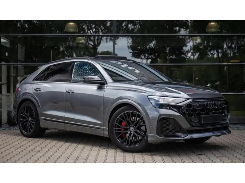 Gris Utilisé 2024 Audi Q8 Sport SUV | 94 900 € - Image 1/4