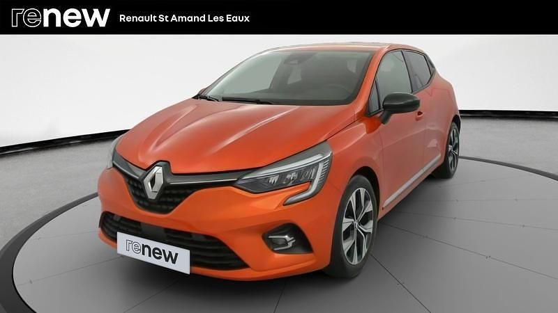 Orange Utilisé 2023 Renault Clio V Evolution Berline | 14 599 € (Prix juste) - Image 1/4