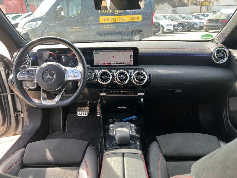 Image 3/4