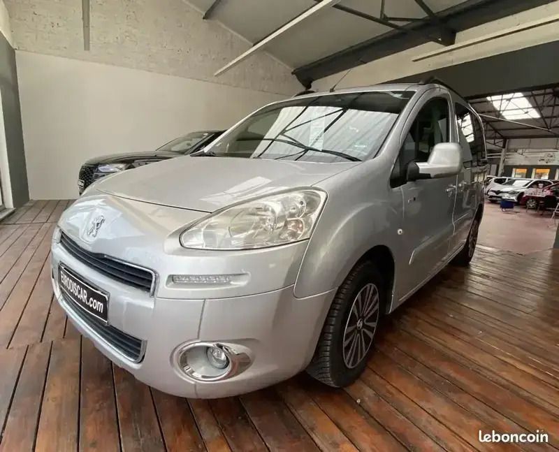 Gris Utilisé 2013 Peugeot Partner Tepee Style Monospace | 8 790 € - Image 1/4