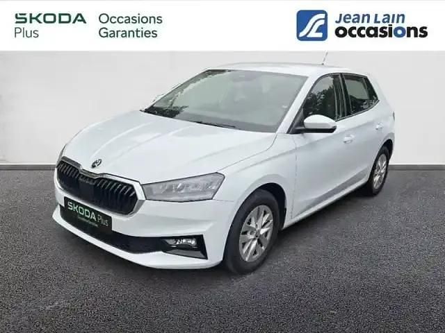 Blanc Utilisé 2022 Skoda Fabia Ambition Berline | 15 790 € (Prix juste) - Image 1/4