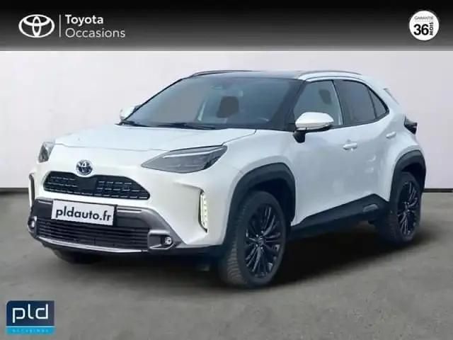 Blanc lunaire nacré Occasion 2022 Toyota Yaris Cross SUV | 21 990 € (Prix juste) - Image 1/4