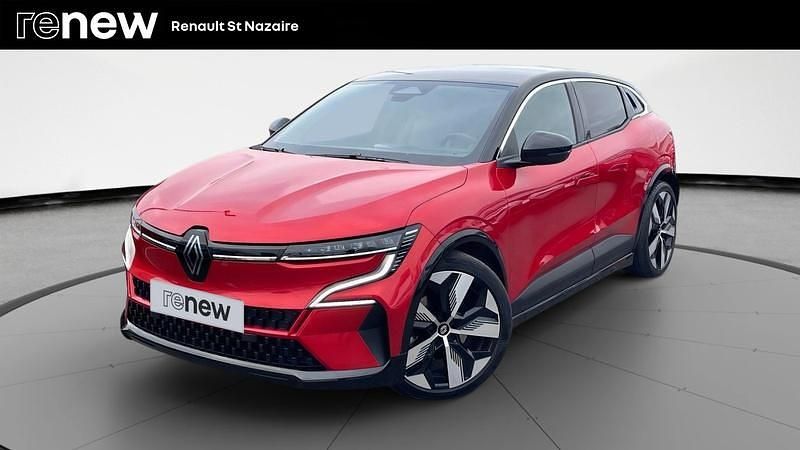 Rouge Utilisé 2022 Renault Mégane Techno Berline | 23 990 € (Prix juste) - Image 1/4