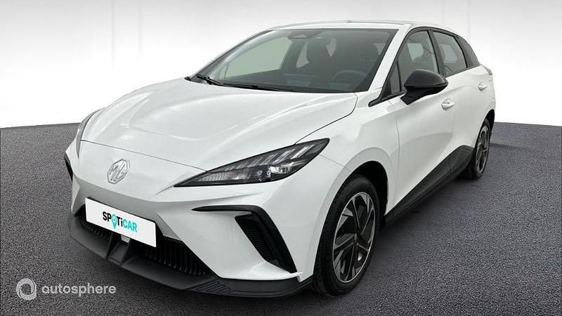 Occasion MG MG4 EV 125 kW (170 ch) 2023 Blanc Citadine