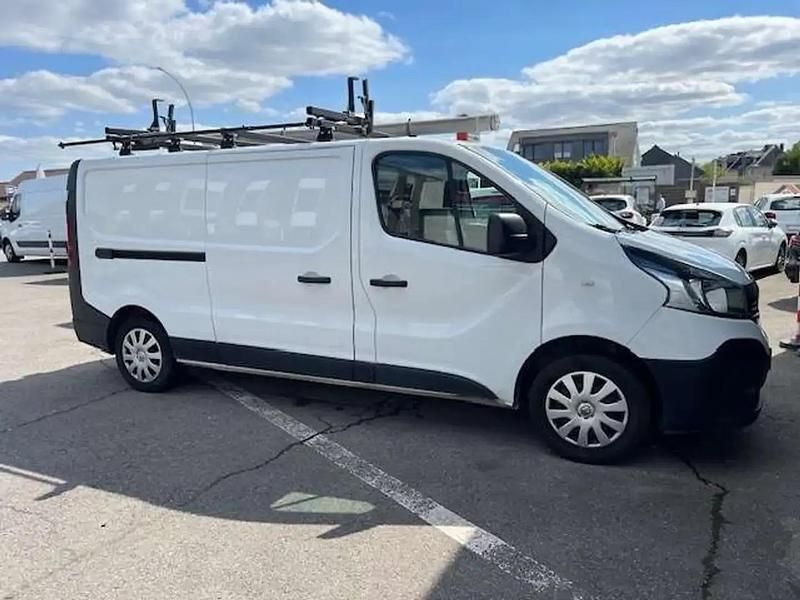 Blanc Utilisé 2018 Renault Trafic Van | 16 400 € (Prix assez cher) - Image 1/4
