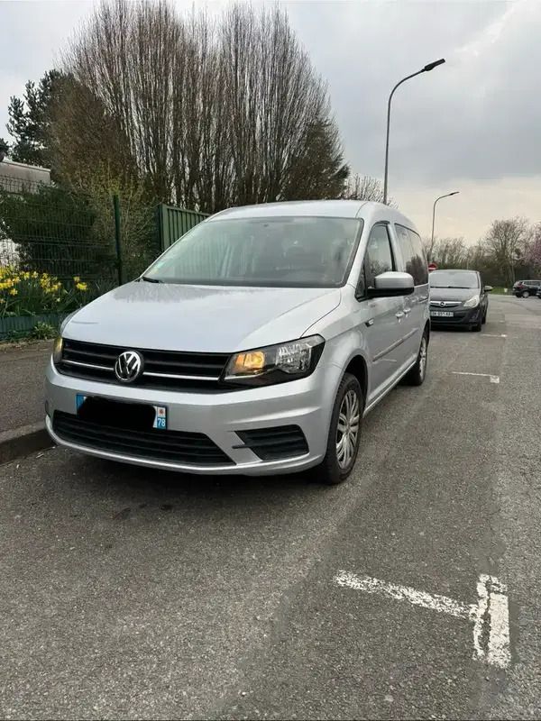 Utilisé 2019 VW Caddy Maxi Trendline Monospace | 13 900 € - Image 1/4