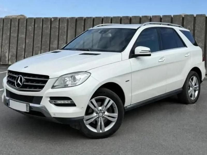Blanc Occasion 2011 Mercedes ML350 SUV | 21 000 € (Prix assez cher) - Image 1/4