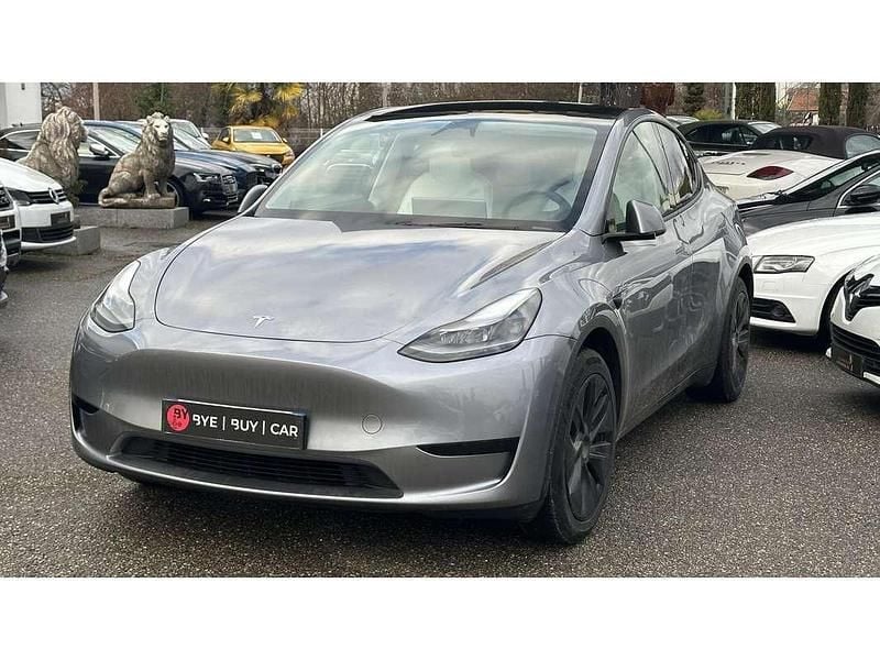 Occasion Tesla Model Y Standard Range 119 kW (163 ch) 2024 SUV