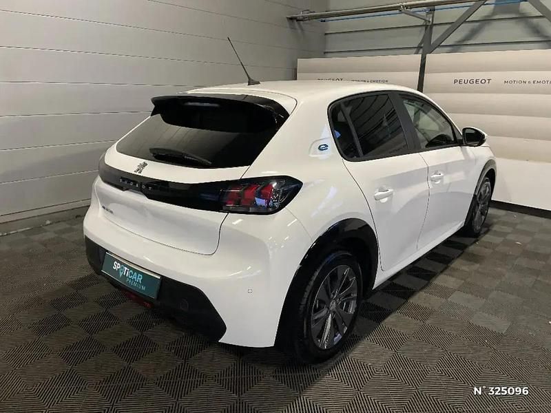 Occasion Peugeot e-208 Business-Line 100 kW (136 ch) 2021 Blanc Citadine