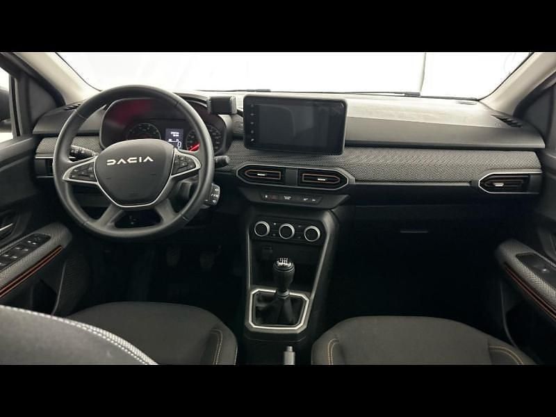 Image 3/4