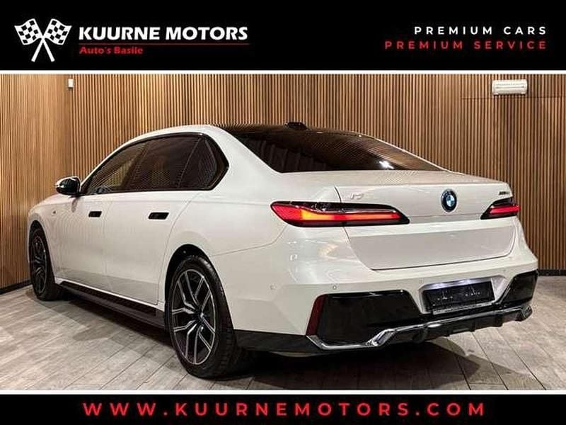 Occasion BMW i7 Sport Line 334 kW (455 ch) 2024 Blanc Berline