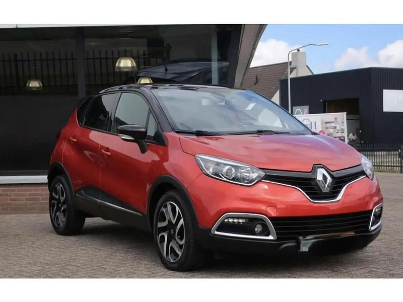 Rouge Occasion 2016 Renault Captur Intens SUV | 10 990 € (Prix juste) - Image 1/4