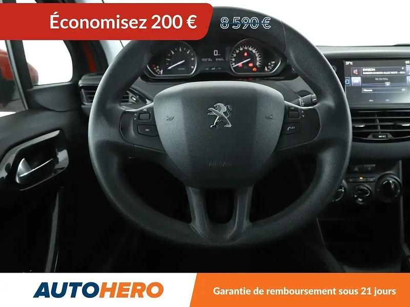 Orange Utilisé 2015 Peugeot 208 Active Citadine | 8 390 € (Prix juste) - Image 1/2