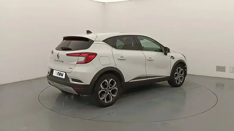 Image 2/4