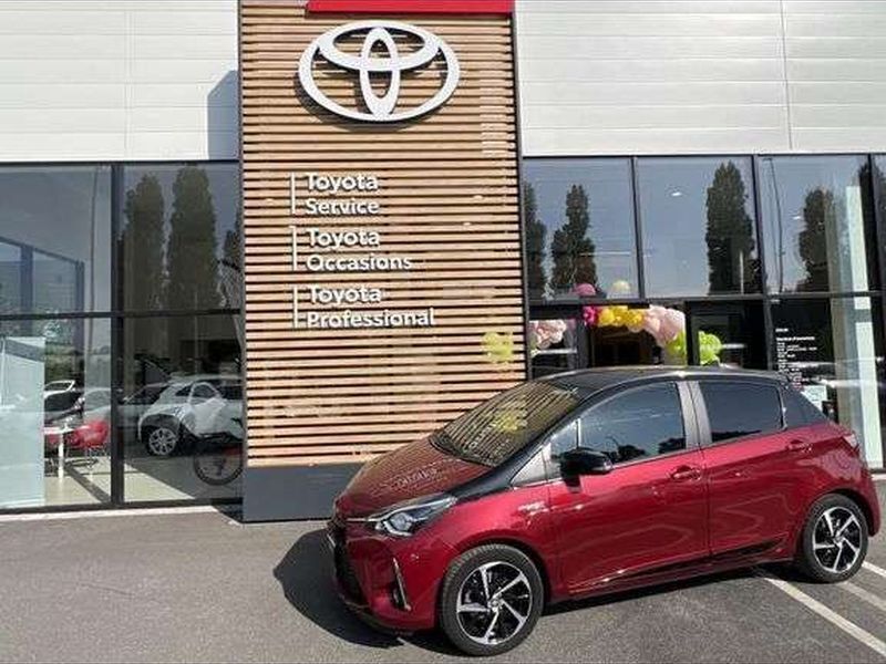Utilisé 2019 Toyota Yaris Hybrid Berline | 16 480 € (Prix juste) - Image 1/1