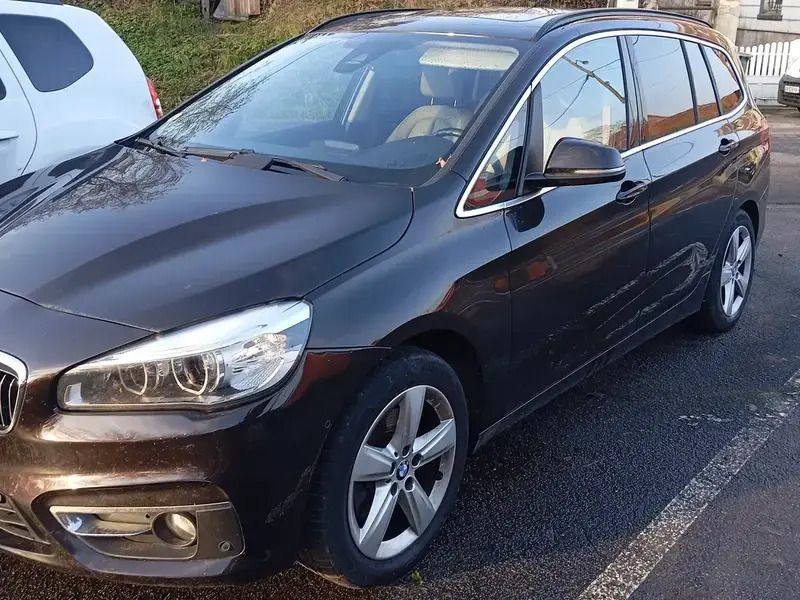 Noir Utilisé 2015 BMW 218 Gran Tourer Luxury Line Monospace | 9 500 € - Image 1/4