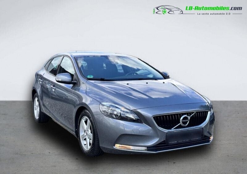 Utilisé 2016 Volvo V40 Break | 15 900 € (Prix assez cher) - Image 1/4