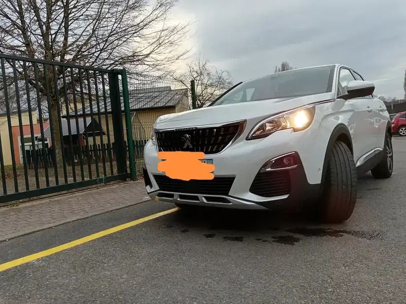 Blanc Utilisé 2017 Peugeot 3008 S SUV | 12 499 € (Prix juste) - Image 1/4