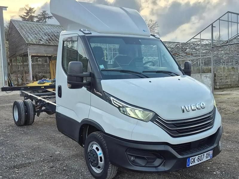 Occasion Iveco Daily 179 ch (131 kW) 2022 Blanc Van