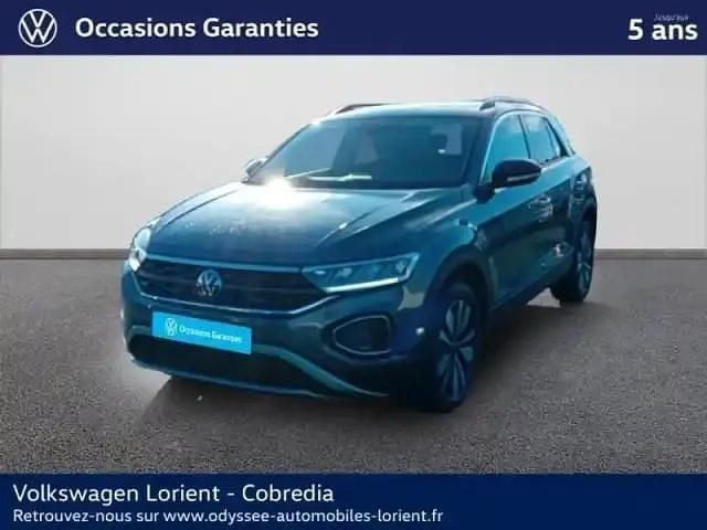 Gris indium métallisée Occasion 2025 VW T-Roc Life SUV | 23 990 € (Bon prix) - Image 1/4