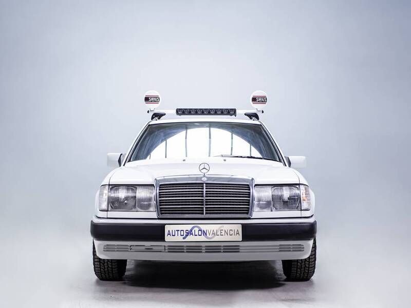 Occasion Mercedes E300 180 ch (132 kW) 1991 Blanc