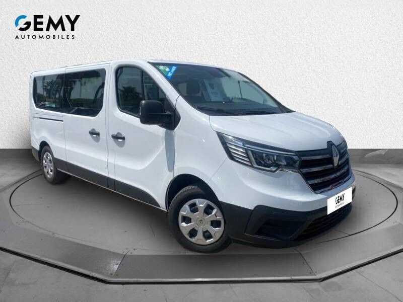 Utilisé 2024 Renault Trafic Zen Van | 34 960 € (Prix juste) - Image 1/4