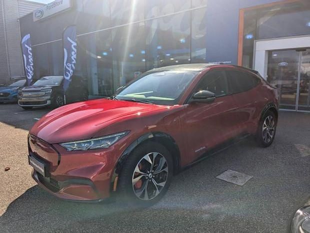 Rouge Utilisé 2022 Ford Mustang Mach-E Extended Range SUV | 39 000 € (Prix cher) - Image 1/4