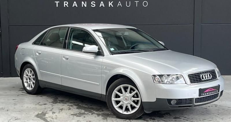 Gris Utilisé 2002 Audi A4 Berline | 4 490 € - Image 1/4